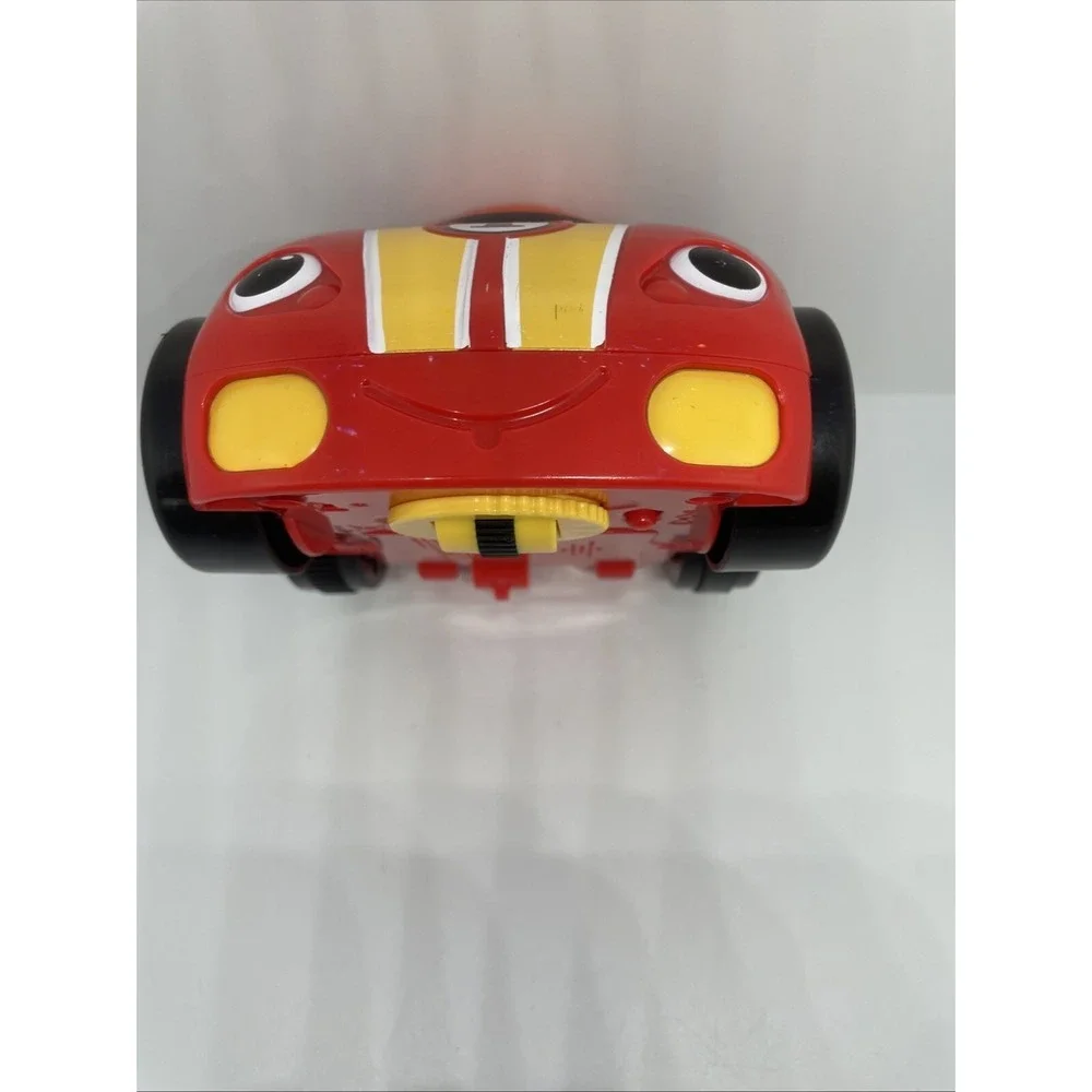 Fisher Price Lil' Zoomers Shake and Crawl Racer Red Car Rattle Baby‎